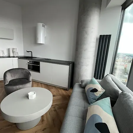Hanza Tower 19 Floor 2 Apartment *
